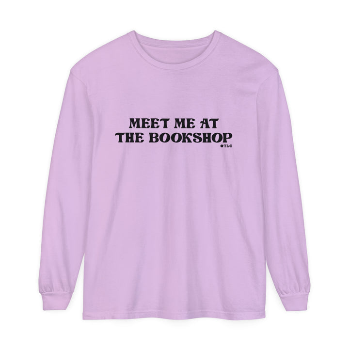 Meet me at the bookshop Long Sleeve T-Shirt