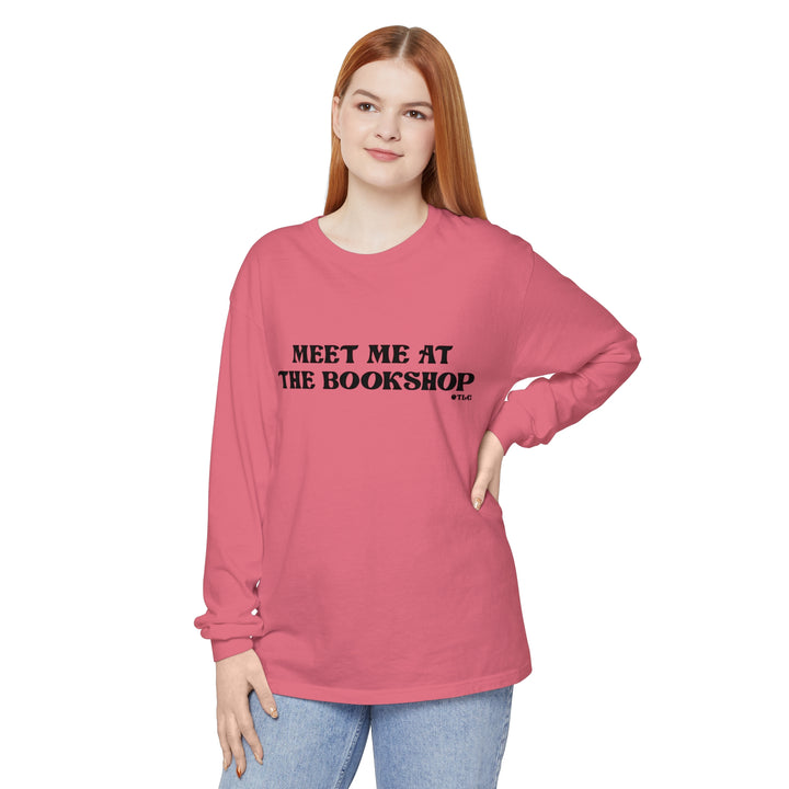 Meet me at the bookshop Long Sleeve T-Shirt