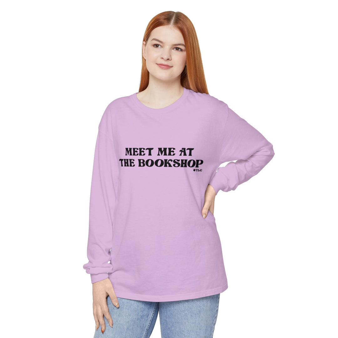 Meet me at the bookshop Long Sleeve T-Shirt