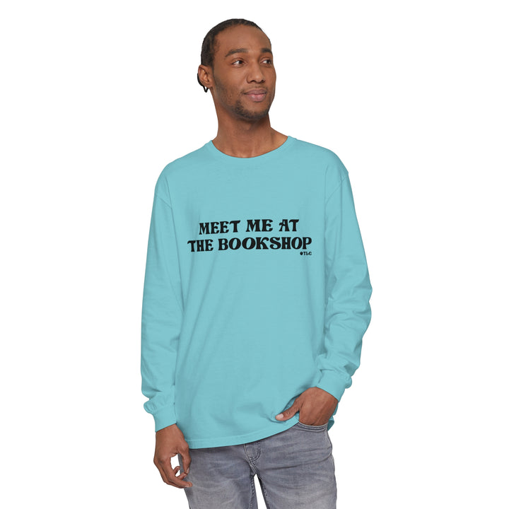 Meet me at the bookshop Long Sleeve T-Shirt