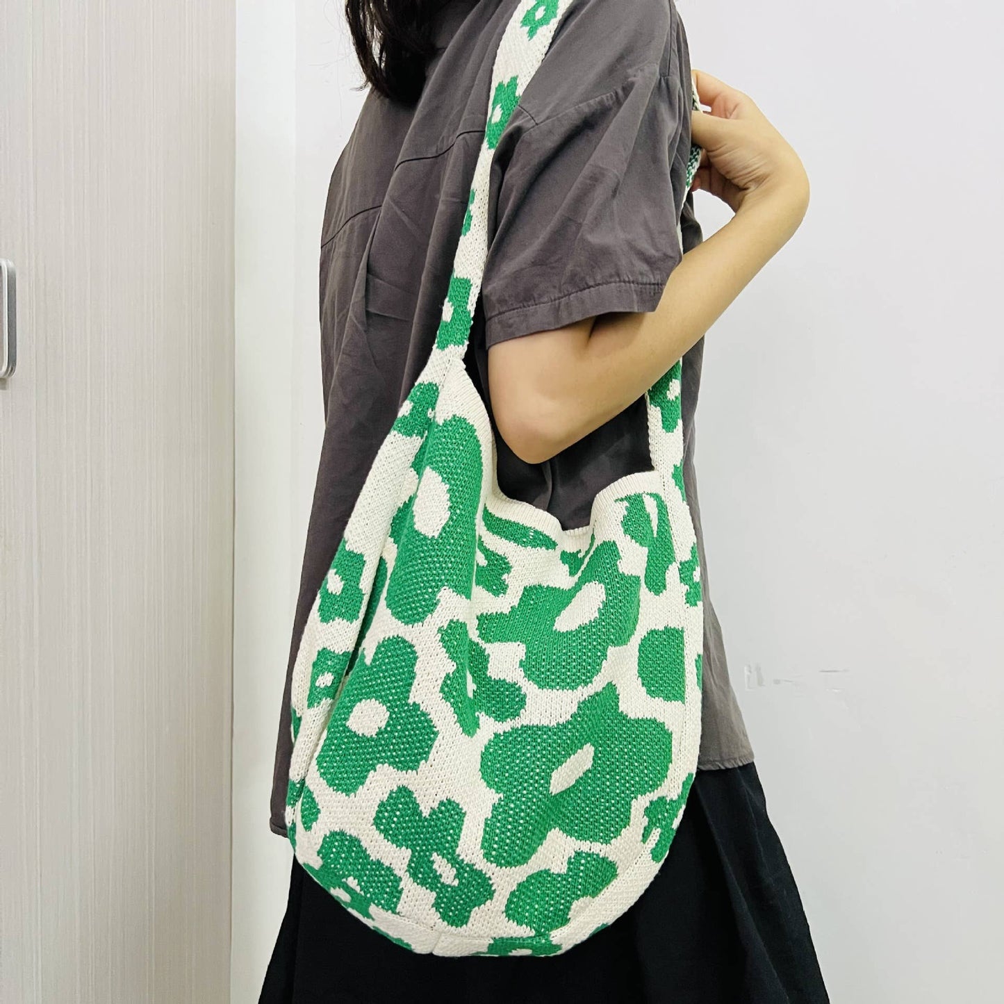 Flower Knitted Large Single Shoulder Bag: Green